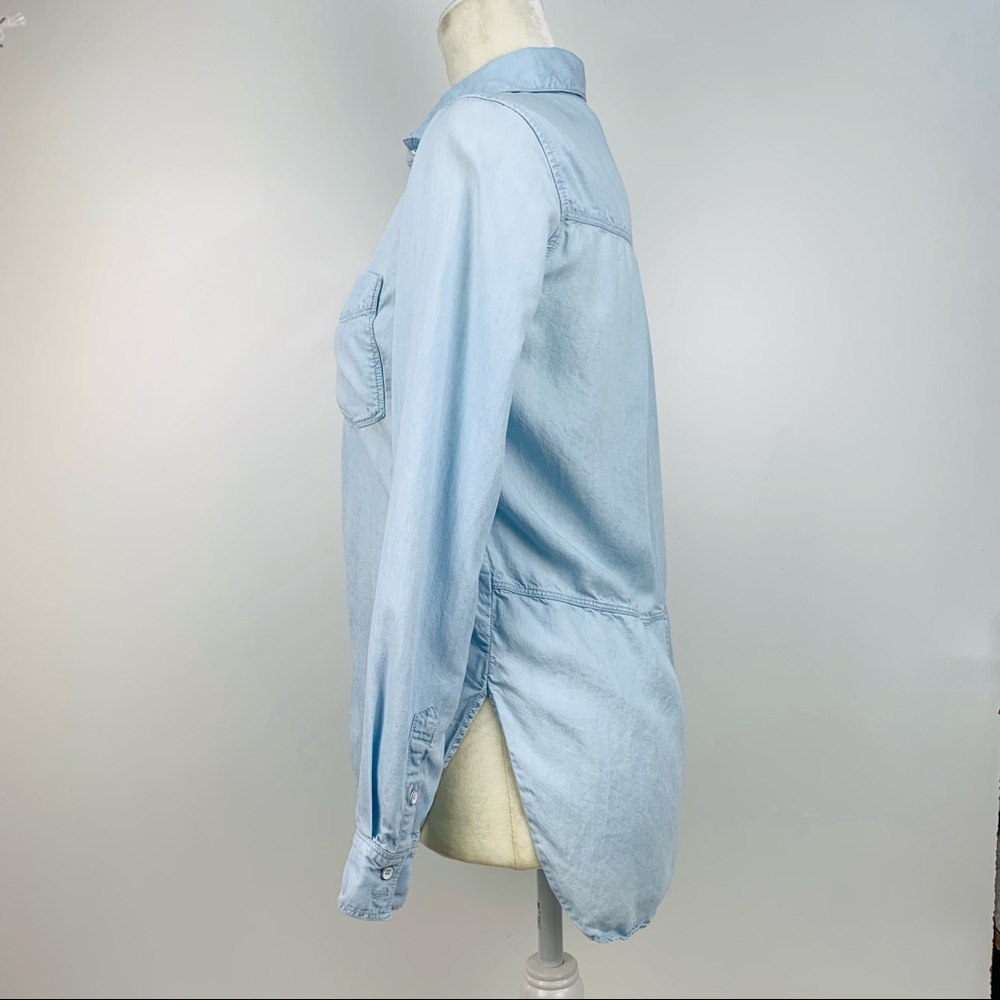 Athleta Button Down Shirt Split Back Chambray Lon… - image 3